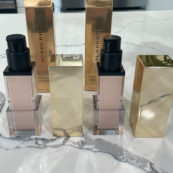 NWB (2) Burberry Fresh Glow Base Nude Radiance No. 01 - Picture 1 of 5